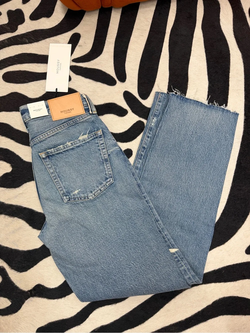 Moussy Edgemere Straight Jeans Light Blue Wash - Picture 5 of 7
